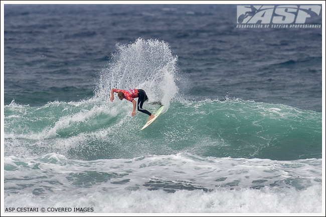 Taj Burrow Slash at The Billabong Pro Mundaka Day 3.  Credit ASP Tostee